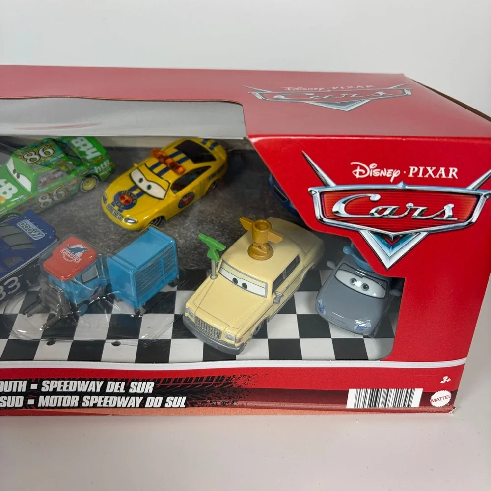 Disney Pixar Cars - Speedway of the South - 11 Cars Metal‎ TARGET exclusive 2021
